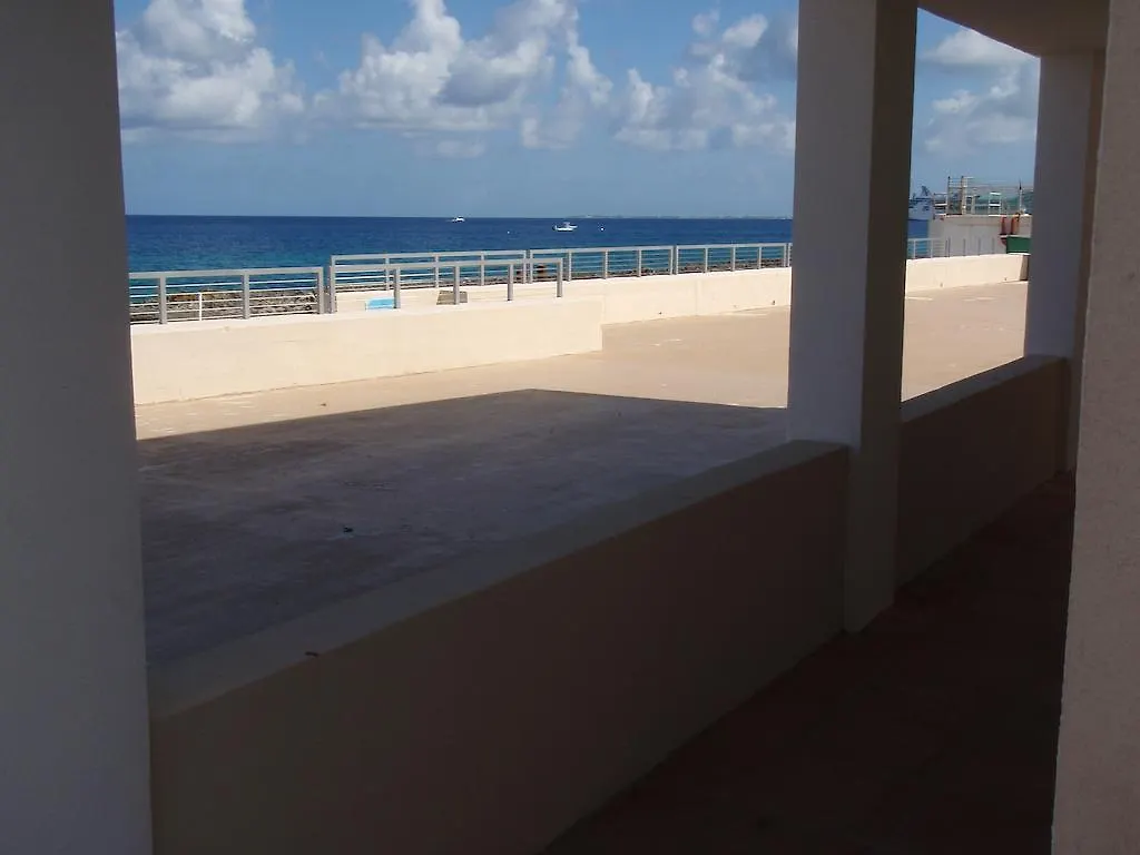 The Riviera, Grand Cayman Hotel George Town 3*,  Cayman Islands