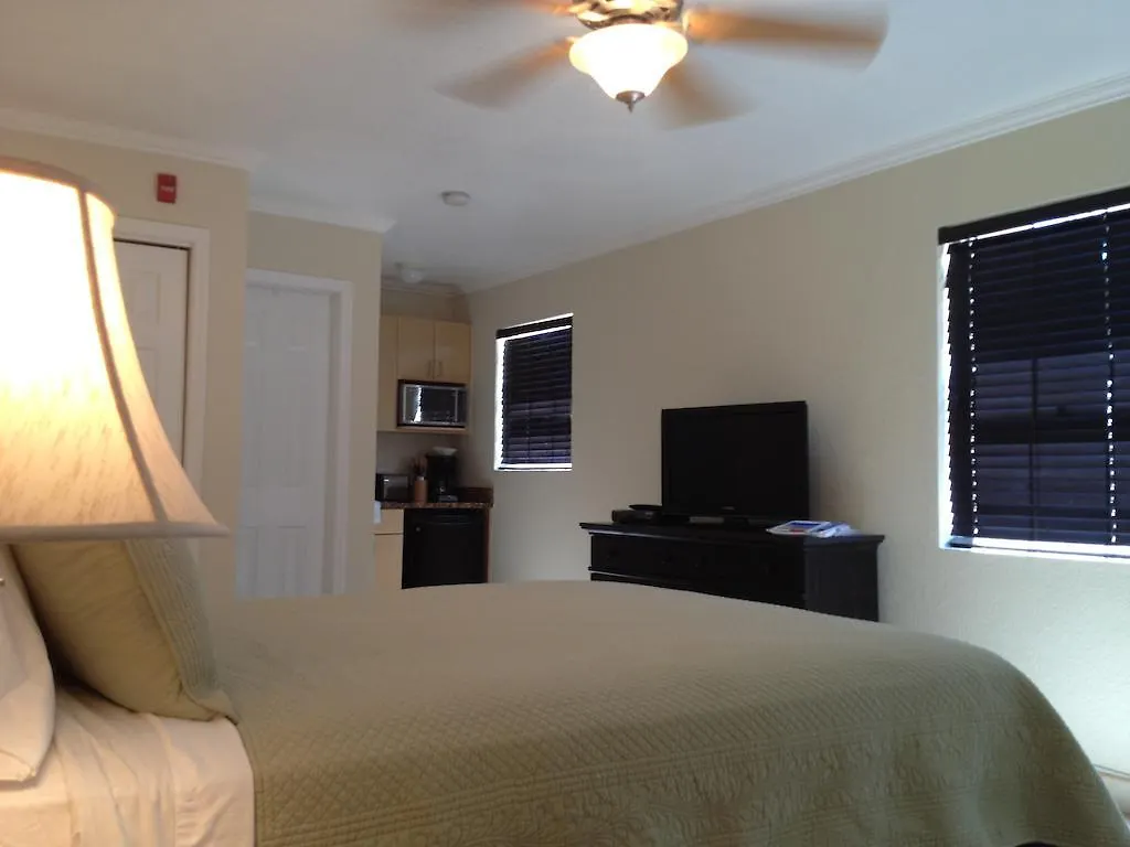 The Riviera, Grand Cayman Hotel George Town